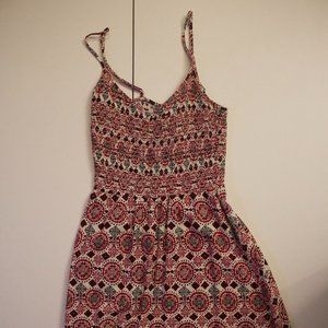 Super flattering Dress!
